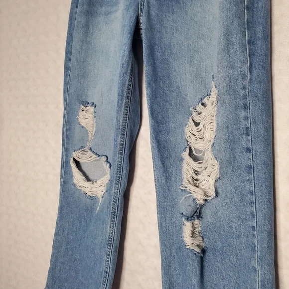 Forever 21 Baggy Jeans - Picture 2 of 6